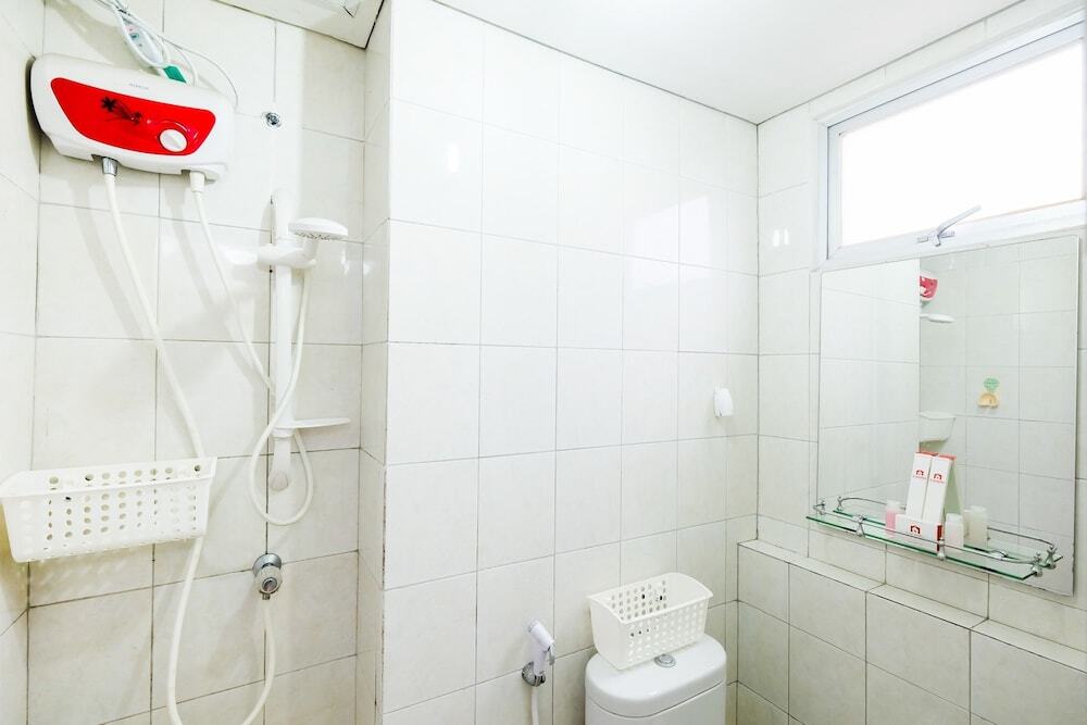 Джакарта: Good View 2br Bintaro Park View Apartment