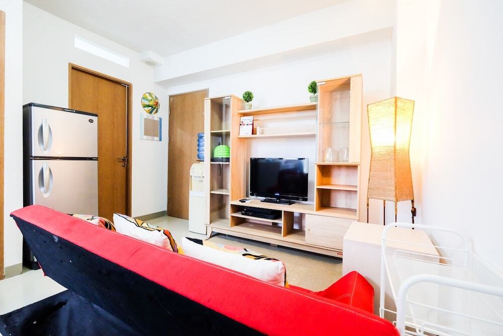 Джакарта: Good View 2br Bintaro Park View Apartment
