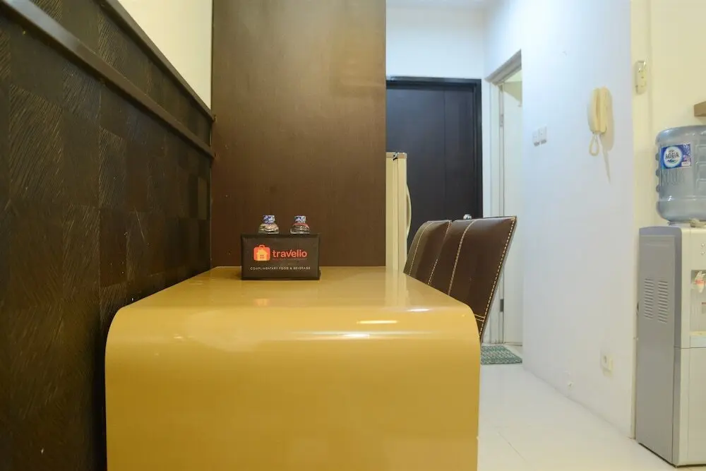 Джакарта: Near Shopping Center 1BR Cosmo Residence Apartmen