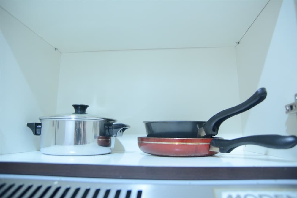 Джакарта: Near Shopping Center 1BR Cosmo Residence Apartmen