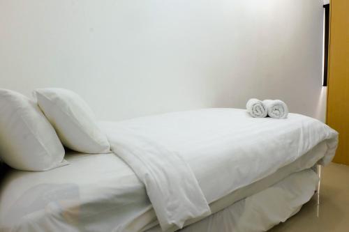 Deluxe And Comfortable 2BR Northland Ancol Residence Apartement — фото 1