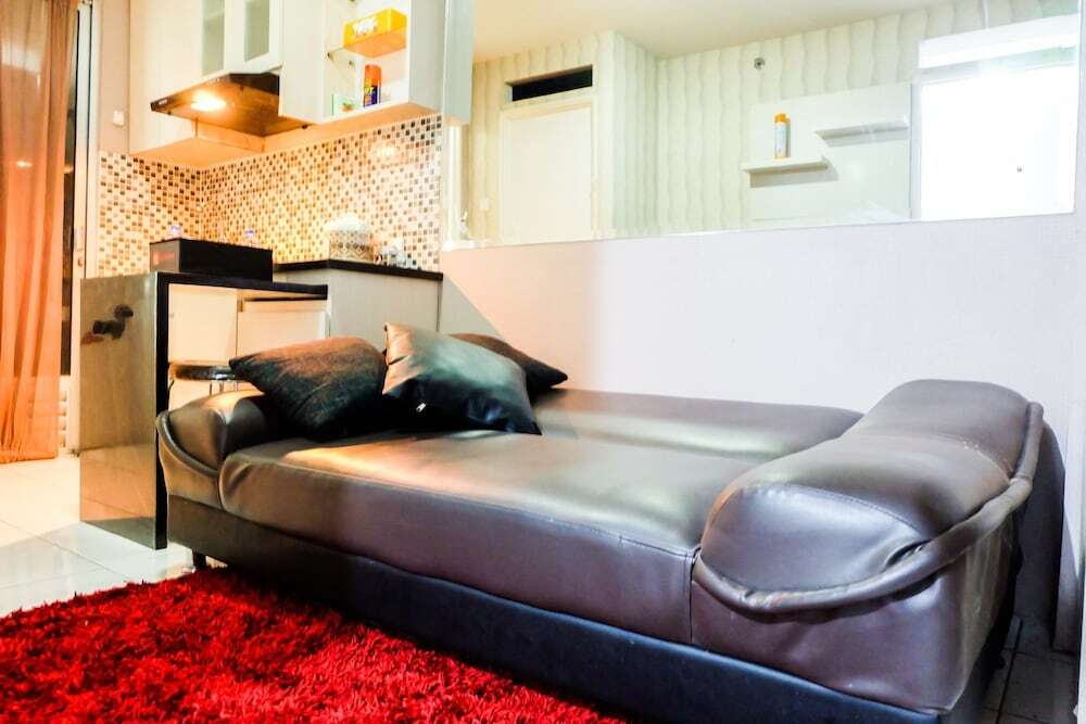 Джакарта: Homey 2BR Kalibata City Apartment