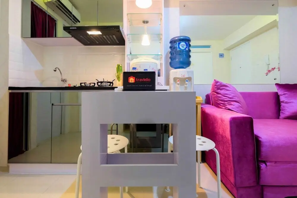 Джакарта: Comfy 2BR Bassura City Apartment Near Mall