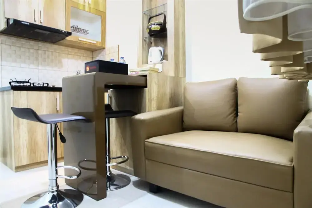 Джакарта: Well Designed 2BR Green Pramuka Apartment