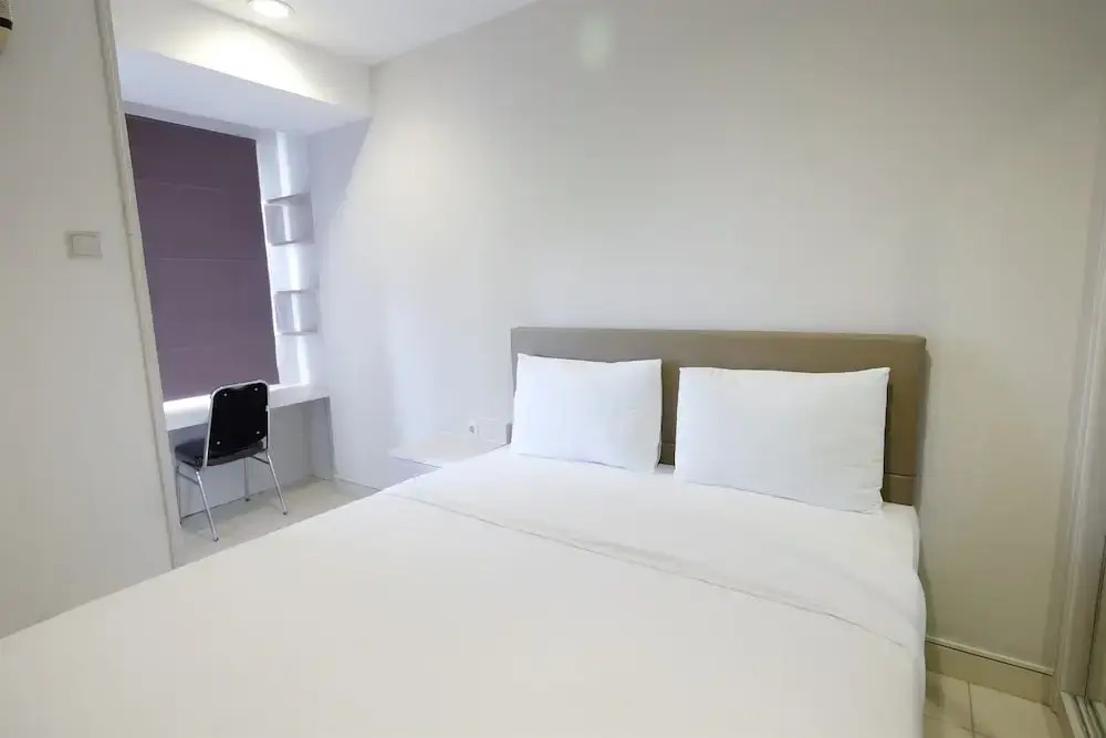 Депок: Budget Studio Apartment at Cinere Bellevue Suites