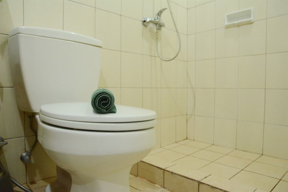 Джакарта: Beautiful City View 2Br Royal Mediterania Garden Residence Near Central Park Mall