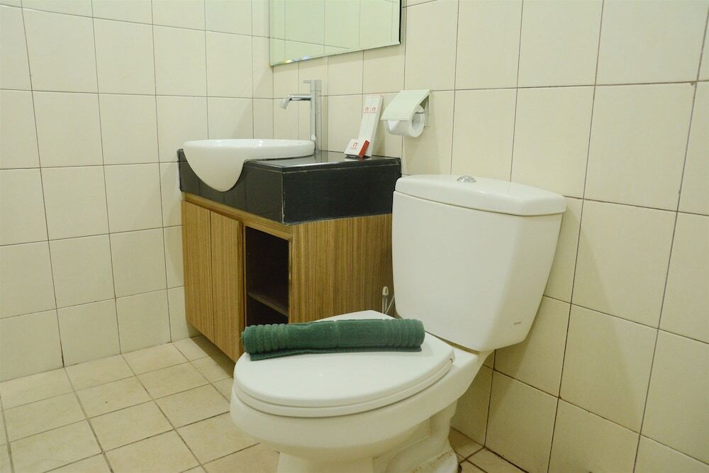 Джакарта: Beautiful City View 2Br Royal Mediterania Garden Residence Near Central Park Mall