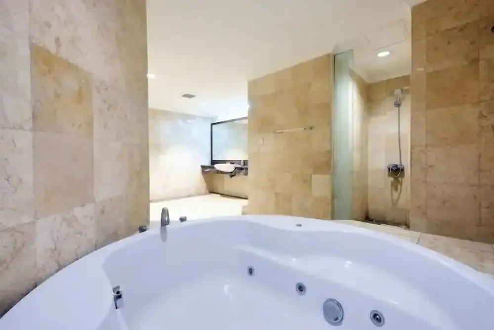 Джакарта: 4BR Cozy Tropical Retreat Penthouse