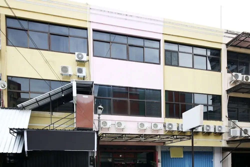 Макассар: Airy Panakkukang Pettarani 15 Makassar