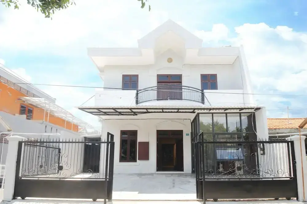 Сурабая: Airy Eco Syariah Gubeng Pucang Anom Lima 48 Surabaya
