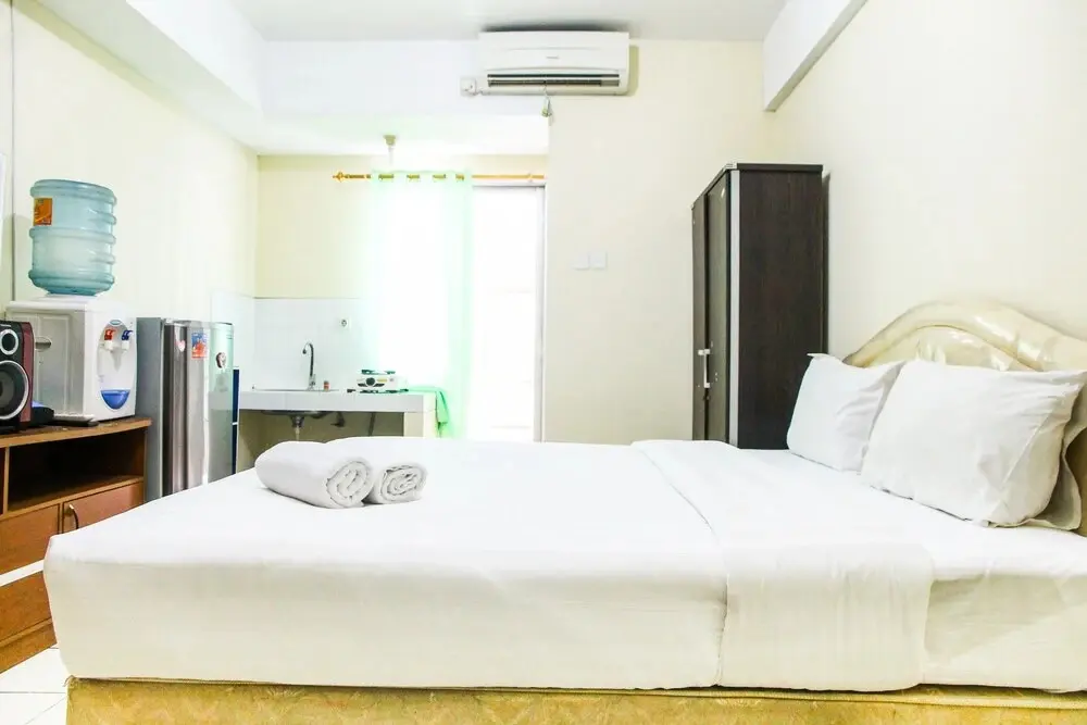 Джакарта: Simply Studio At Green Park View Apartment
