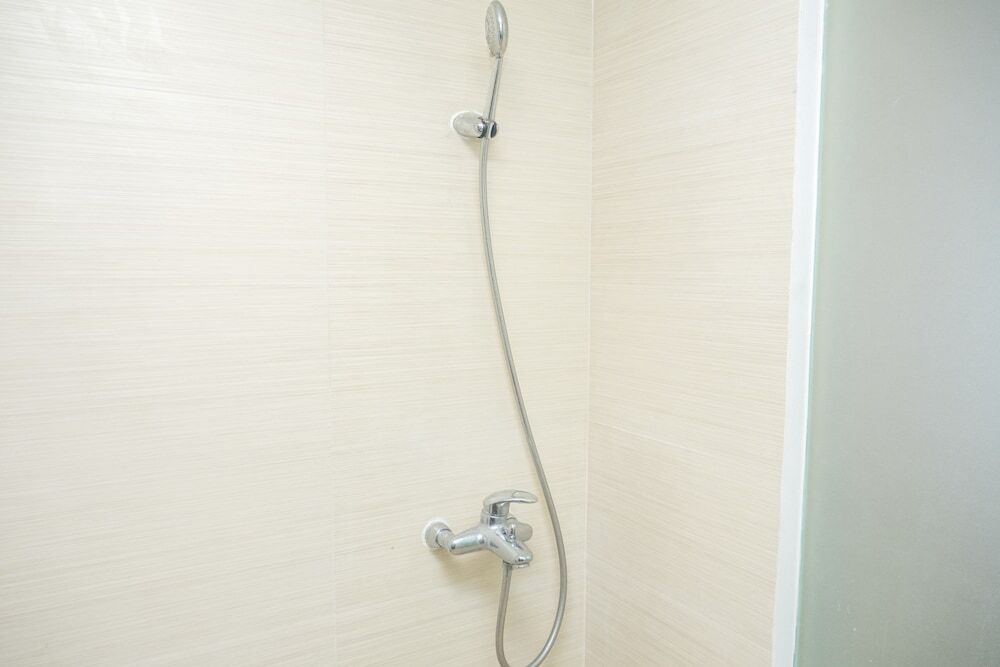 Бандунг: 3BR with Sofa bed at Gateway Pasteur Apartment