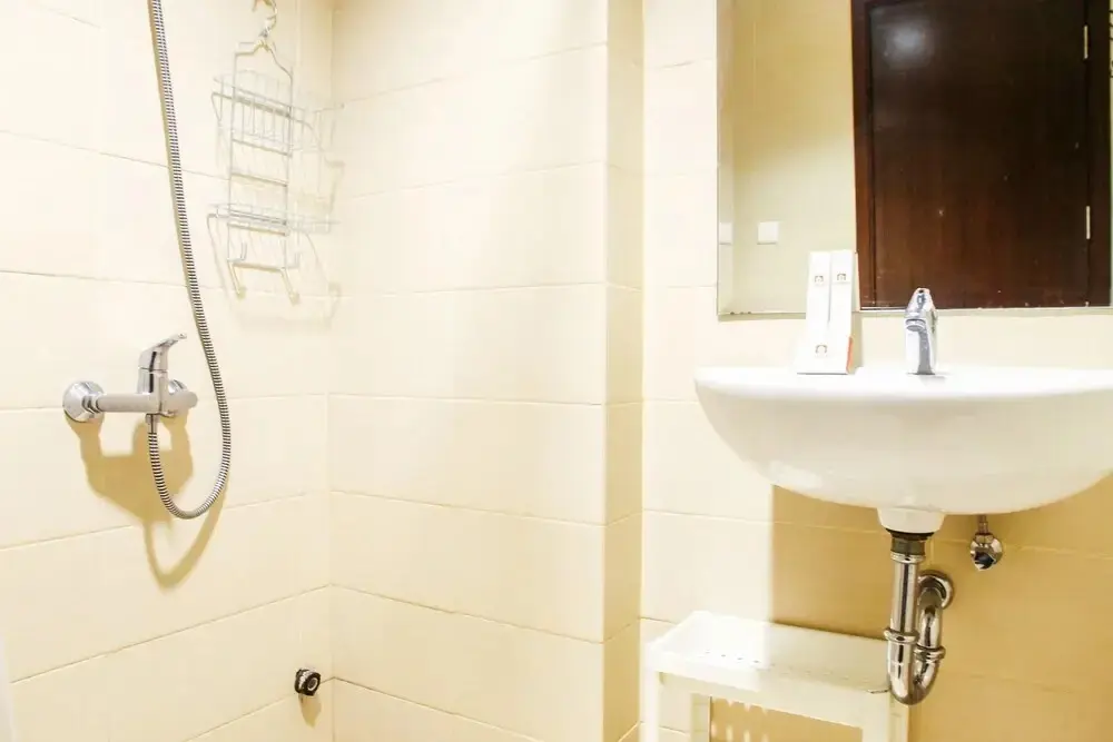 Legok: Comfortable 1BR Saveria Apartment near The Breeze BSD