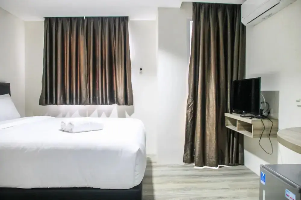 Южный Тангеранг: Comfy Studio Room Bintaro Icon Apartment
