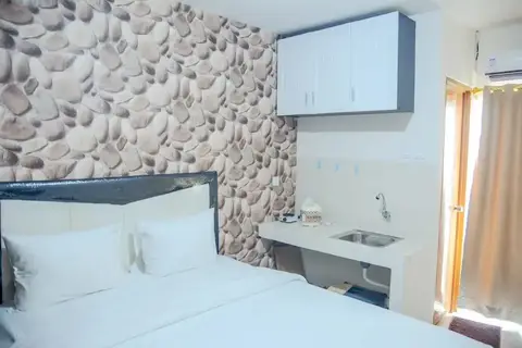 Cozy Studio Apartment @ Cinere Resort — фото 1