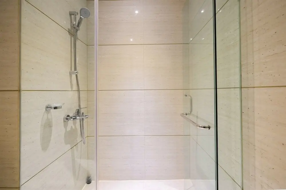 Южный Тангеранг: 1BR for 3 Pax at Brooklyn Alam Sutera Apartment