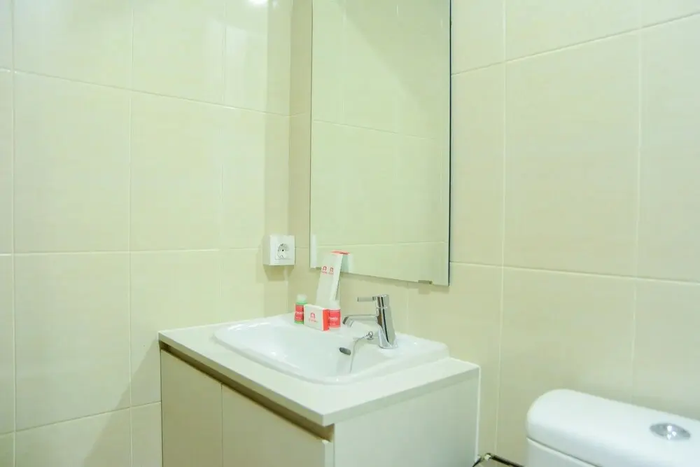 Чикаранг: Mahogany Suites Studio Room The Oasis Apartment Cikarang