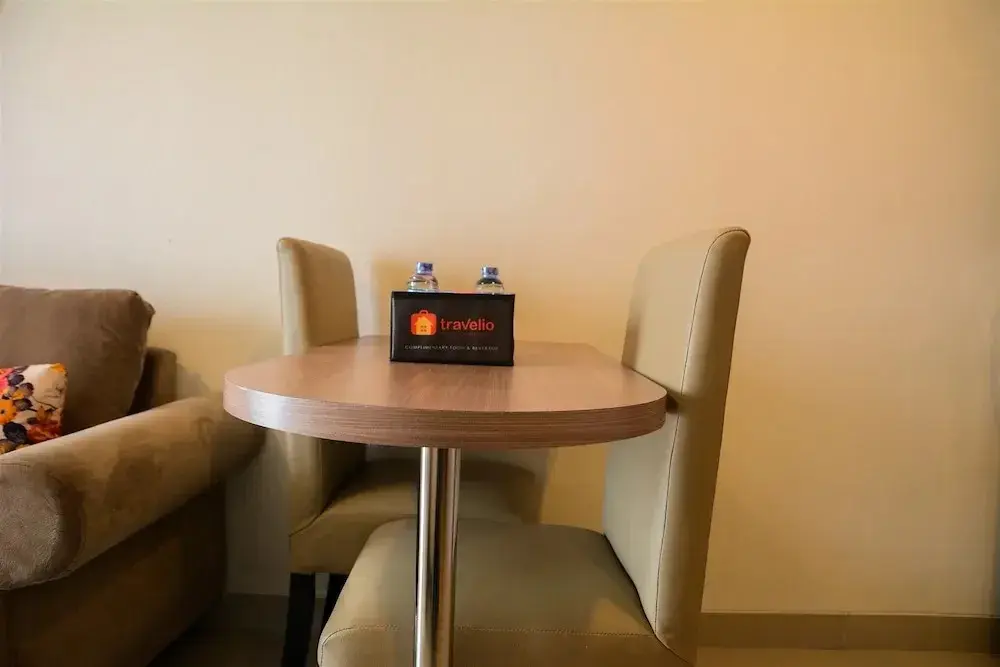 Джакарта: Cozy 1BR H Residence Apartment near MT Haryono