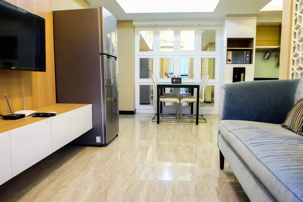Джакарта: Amazing 2BR with City View The Wave Apartment