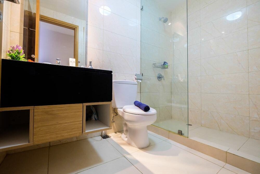Джакарта: Spacious 2br the Mansion Apartment Near Jiexpo