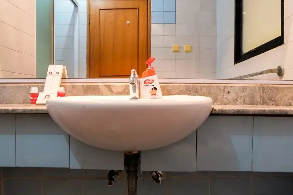 Джакарта: Classic Style 2br at Redtop Apartment Near Juanda