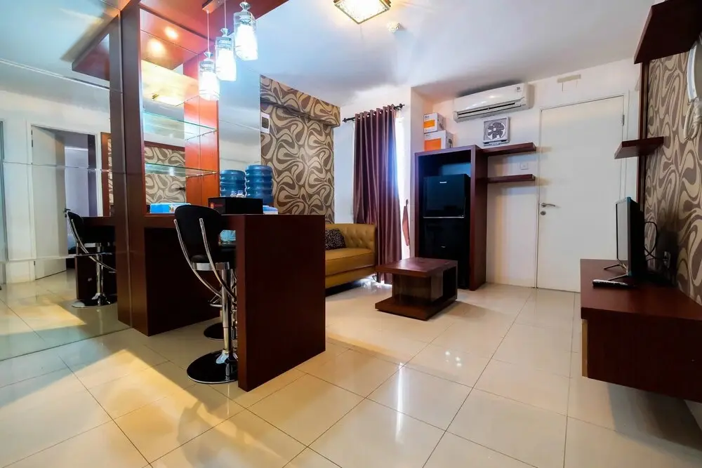 Джакарта: Best Deal 3BR Apartment Bassura City near Shopping Center By Travelio