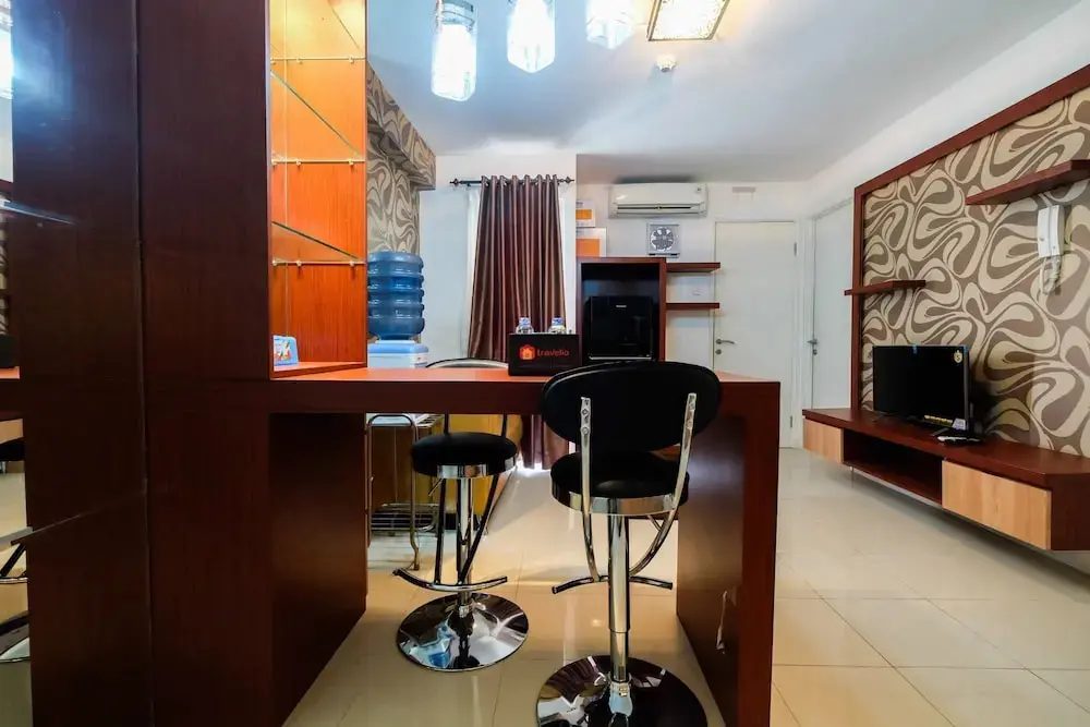 Джакарта: Best Deal 3BR Apartment Bassura City near Shopping Center By Travelio