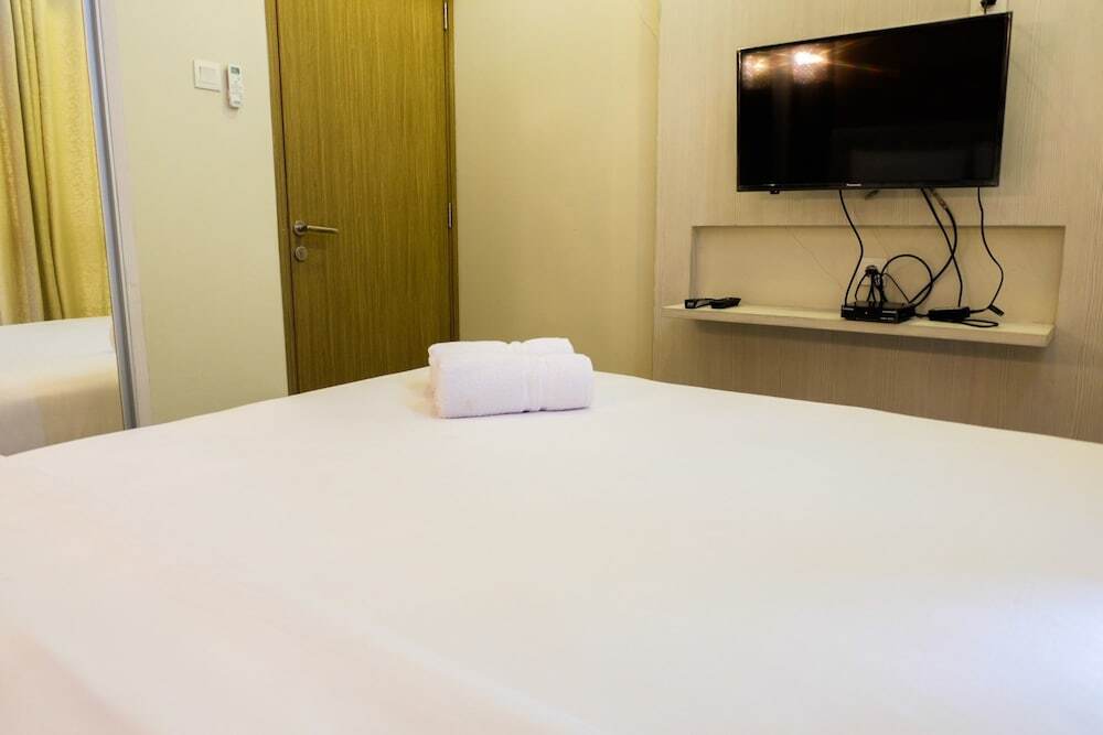 Чикаранг: Comfortable Premiere 1BR at The Oasis Apartment