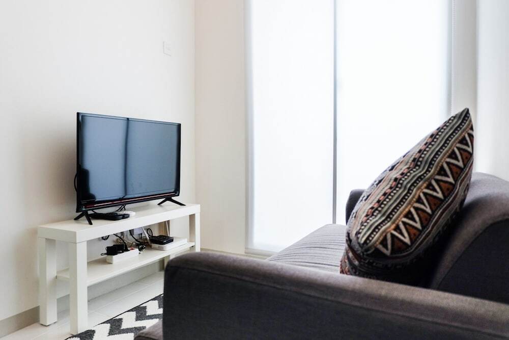 Южный Тангеранг: Good Place 1BR Apartment Akasa Pure Living BSD City