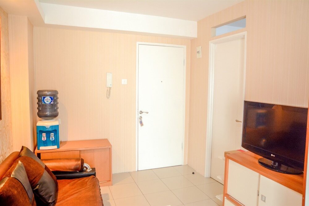 Джакарта: 2Br Homey Green Palace Kalibata Apartment
