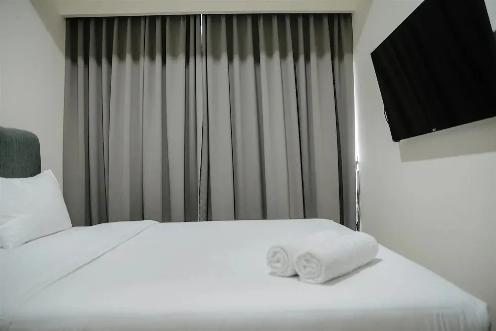 Джакарта: 2BR Deluxe and Modern Menteng Park Apartment