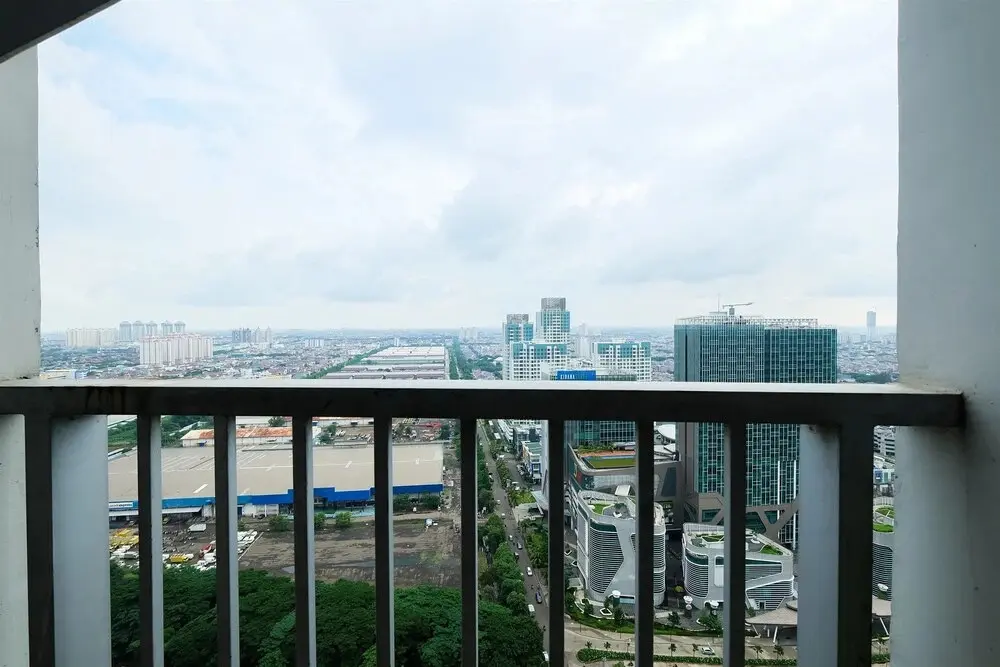 Джакарта: Best View Studio Apartment Tifolia near Kelapa Gading