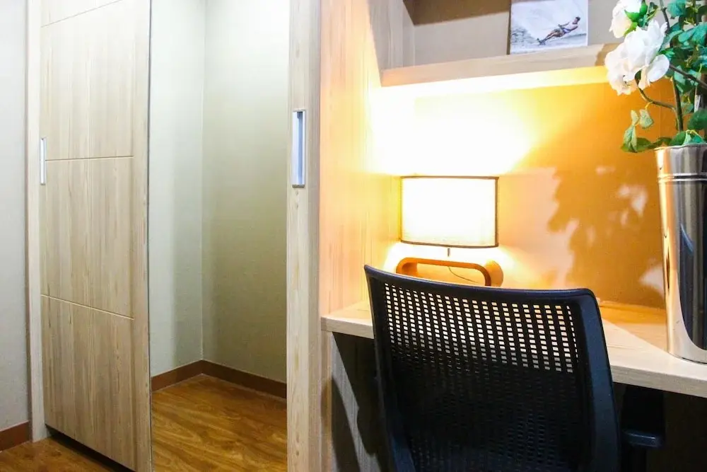 Чикаранг: Cozy and Minimalist 1BR @ Oasis Apartment