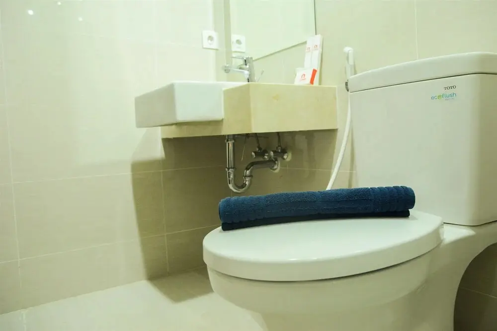 Джакарта: Modern City View Studio Apartment at Puri Mansion By Travelio