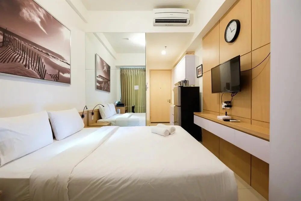 Южный Тангеранг: Homey Studio Room Tree Park Apartment near BSD City By Travelio
