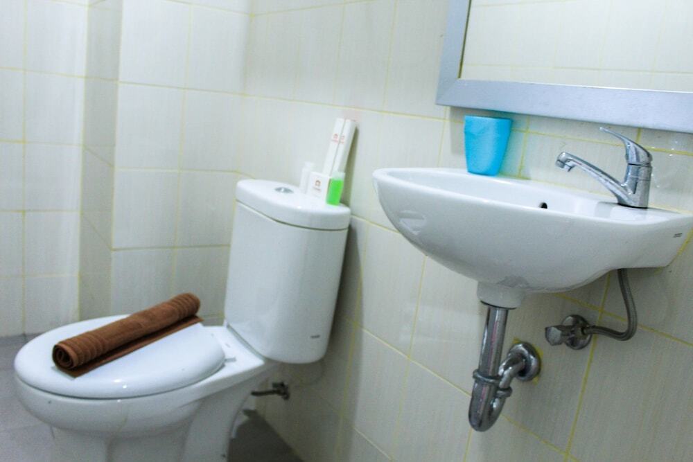 Тангеранг: Spacious 2Br Apartment At Ayodhya Residence