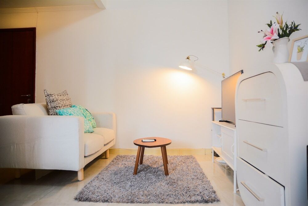 Джакарта: Comfy 2BR Sudirman Park Apartment at Central Area