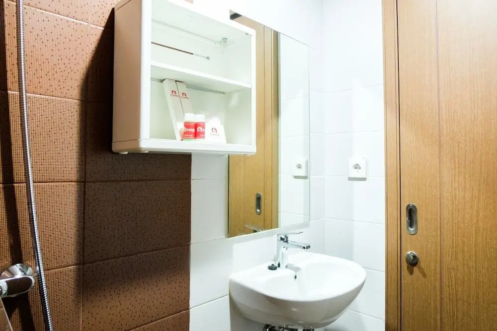 Джакарта: Modern and Fully Furnished Studio at Puri Orchard Apartment By Travelio