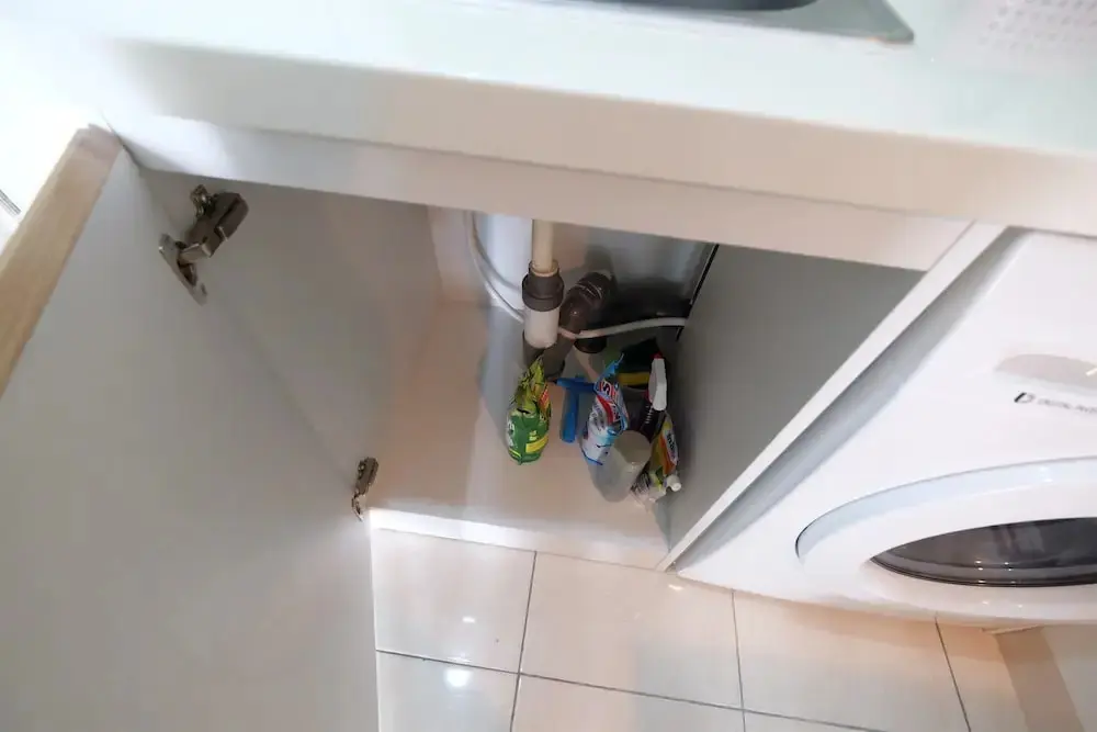 Бекаси: Modern and Cozy 2BR @Springlake Bekasi Apartment