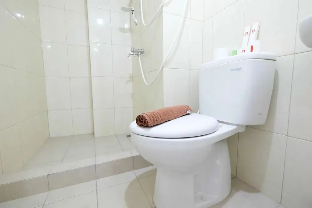 Бекаси: Modern and Cozy 2BR @Springlake Bekasi Apartment