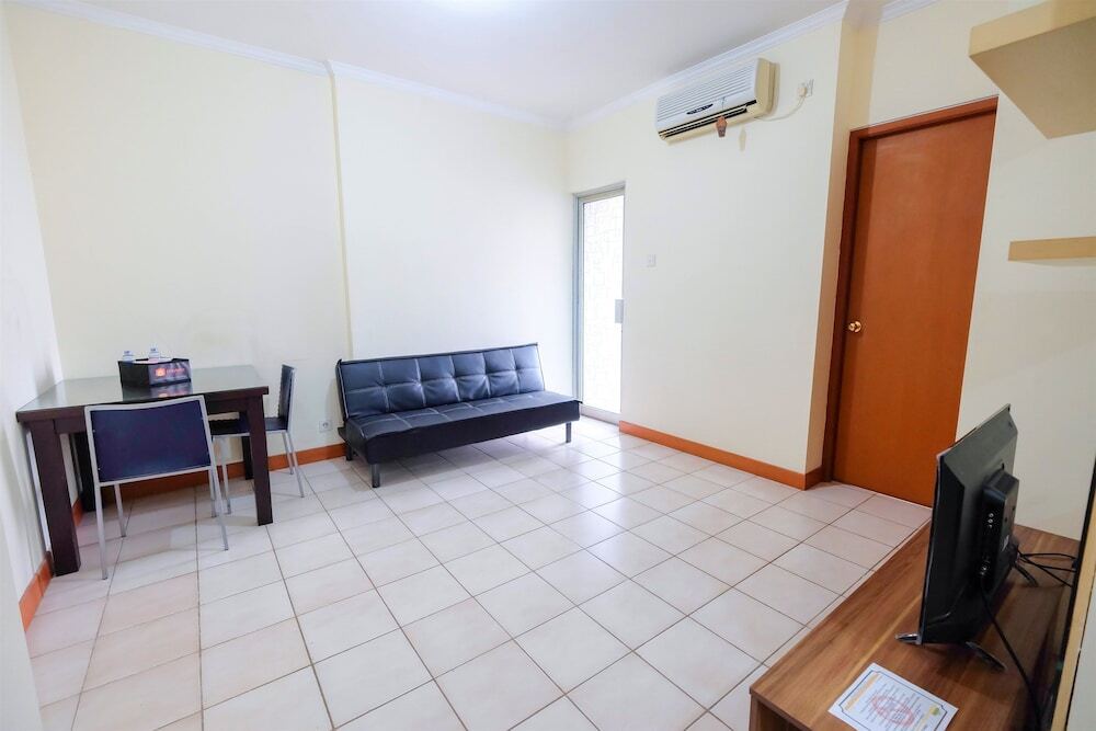 Джакарта: 2BR Apartment Gading Mediterania Residence with Android TV
