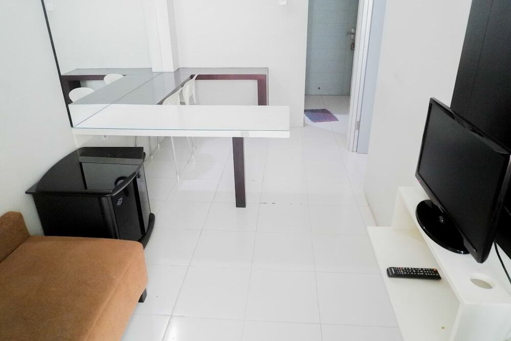 Сурабая: 2BR Apartment at Dian Regency
