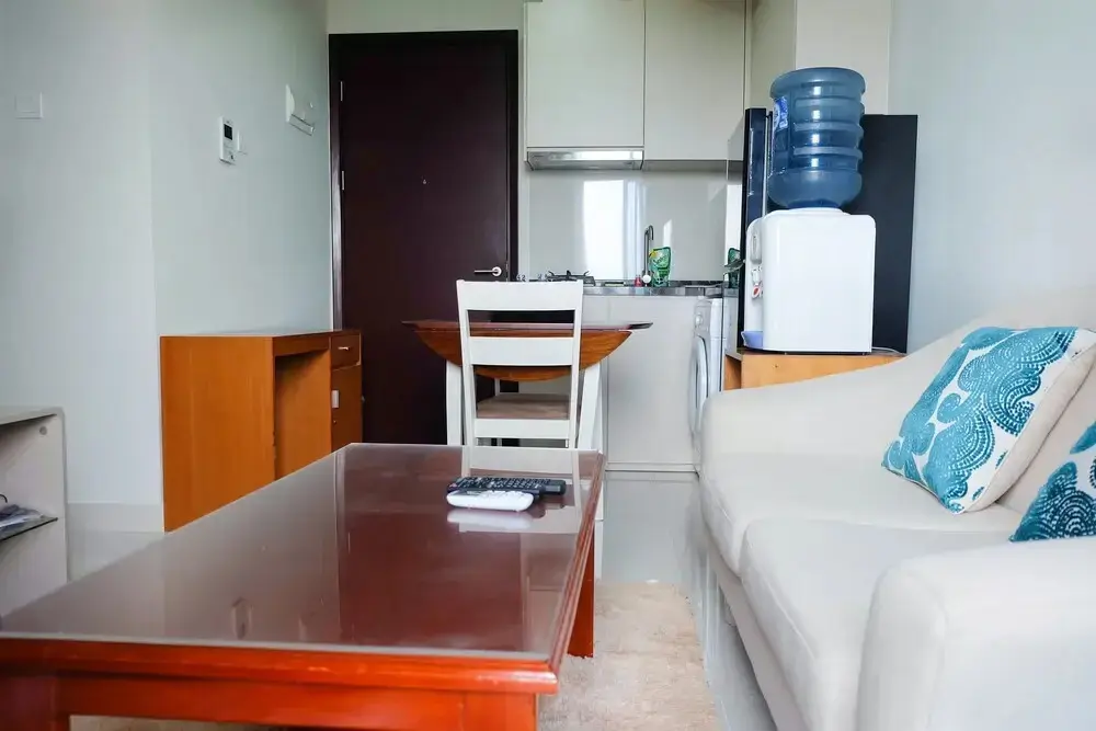 Джакарта: Homey and Modern 2BR Puri Mansion Apartment
