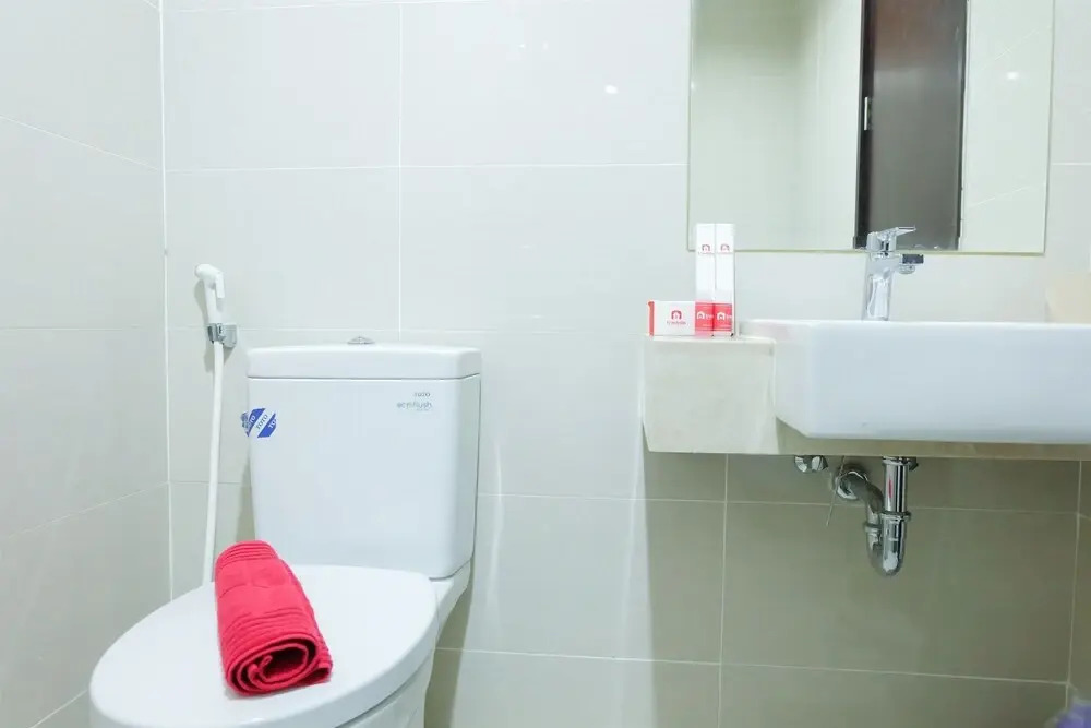 Джакарта: Homey and Modern 2BR Puri Mansion Apartment