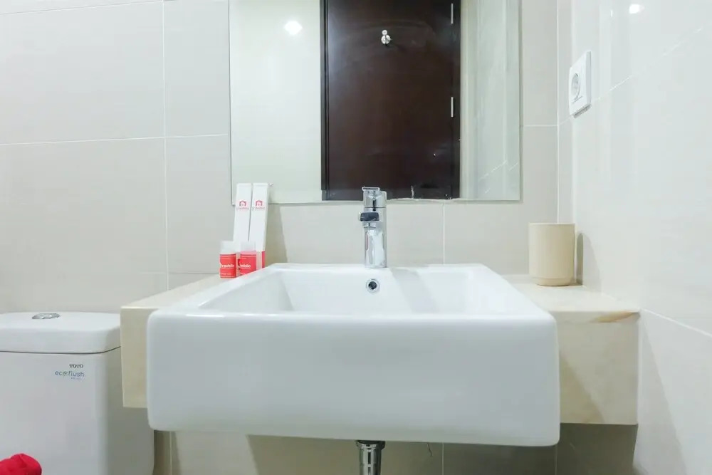 Джакарта: Homey and Modern 2BR Puri Mansion Apartment