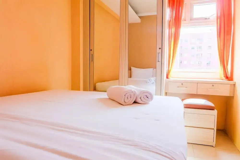 Джакарта: Affordable Price 2BR Green Pramuka City Apartment