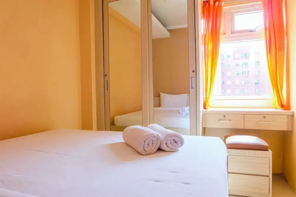 Джакарта: Affordable Price 2BR Green Pramuka City Apartment