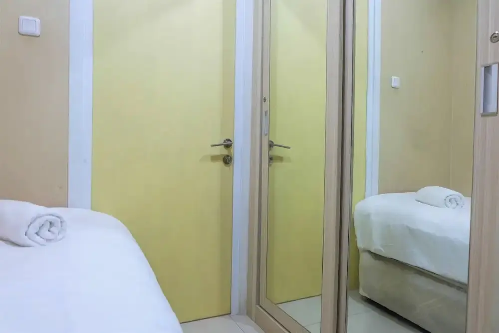 Джакарта: Affordable Price 2BR Green Pramuka City Apartment
