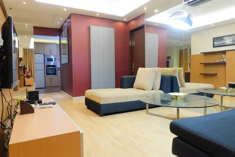 Джакарта: Best 1BR Apartment at Hampton's Park Residence