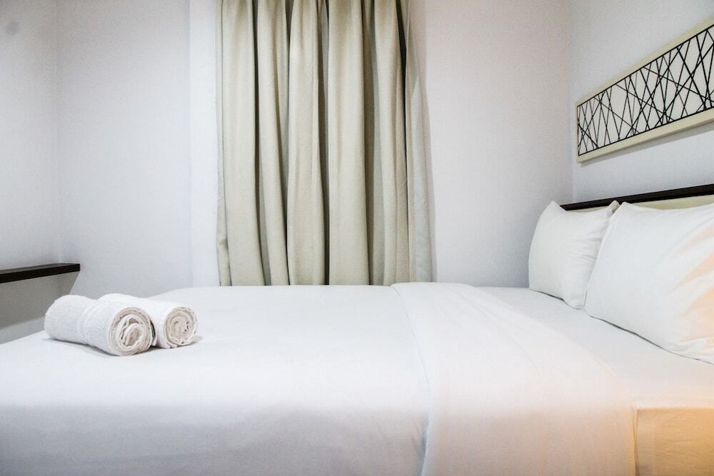 Чикаранг: Cozy Studio Room Azalea Suites Apartment